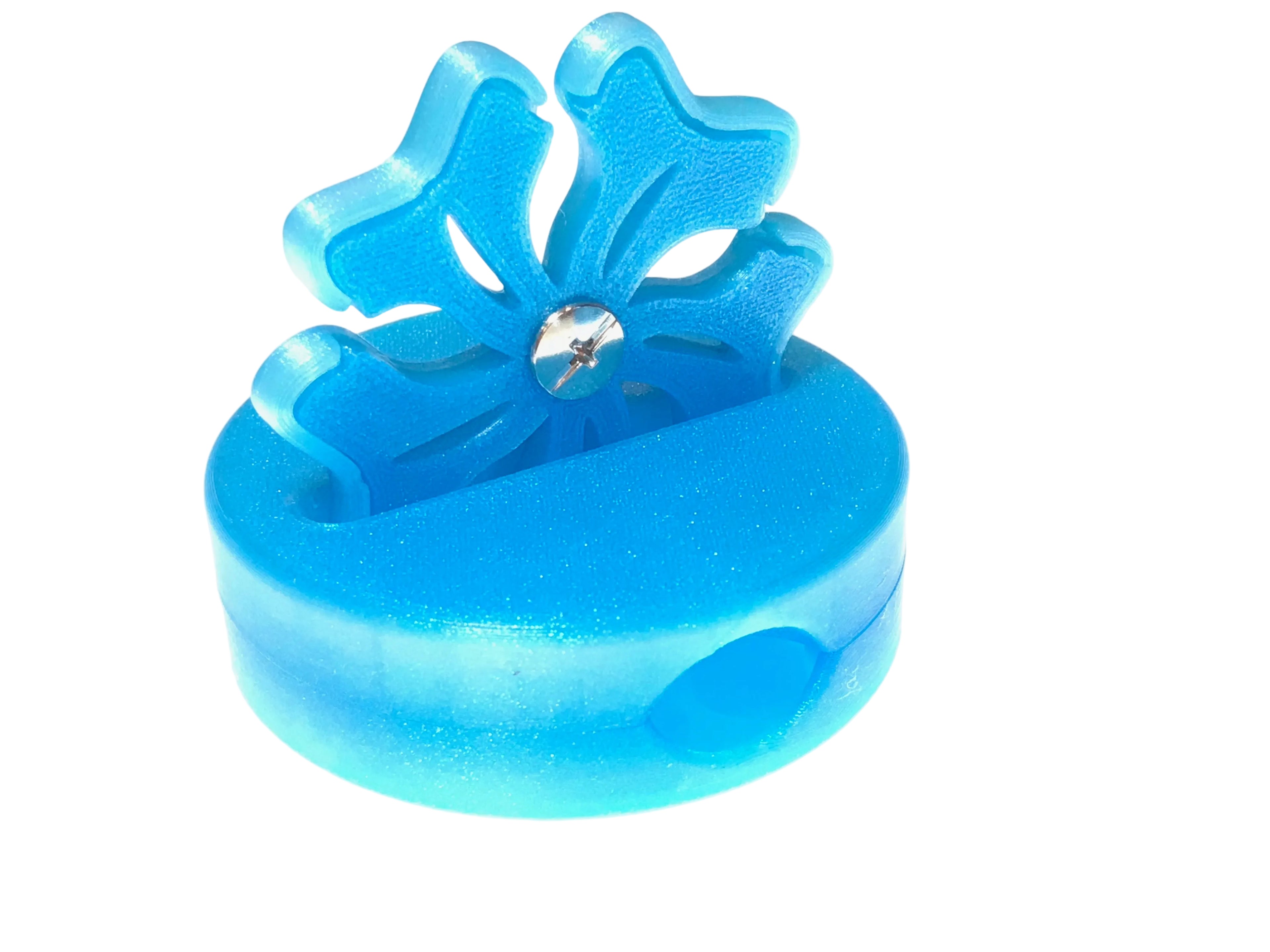 BladeSaver Thread Cutter in Blue Ombré