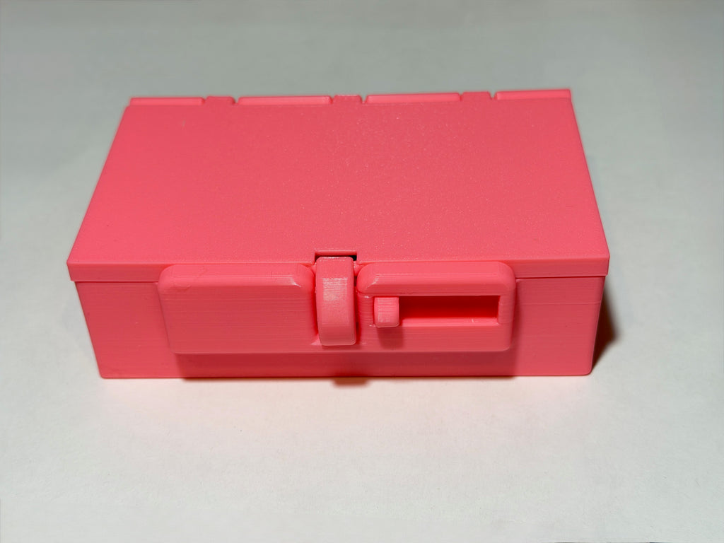 Bobbin Box with Latch