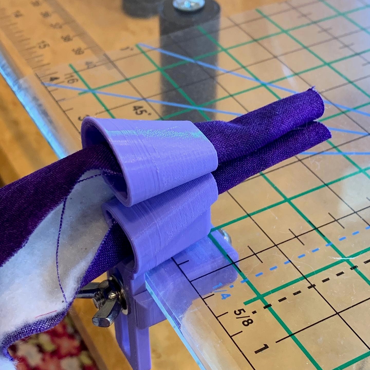 Jelly Roll Rug Binding Tool