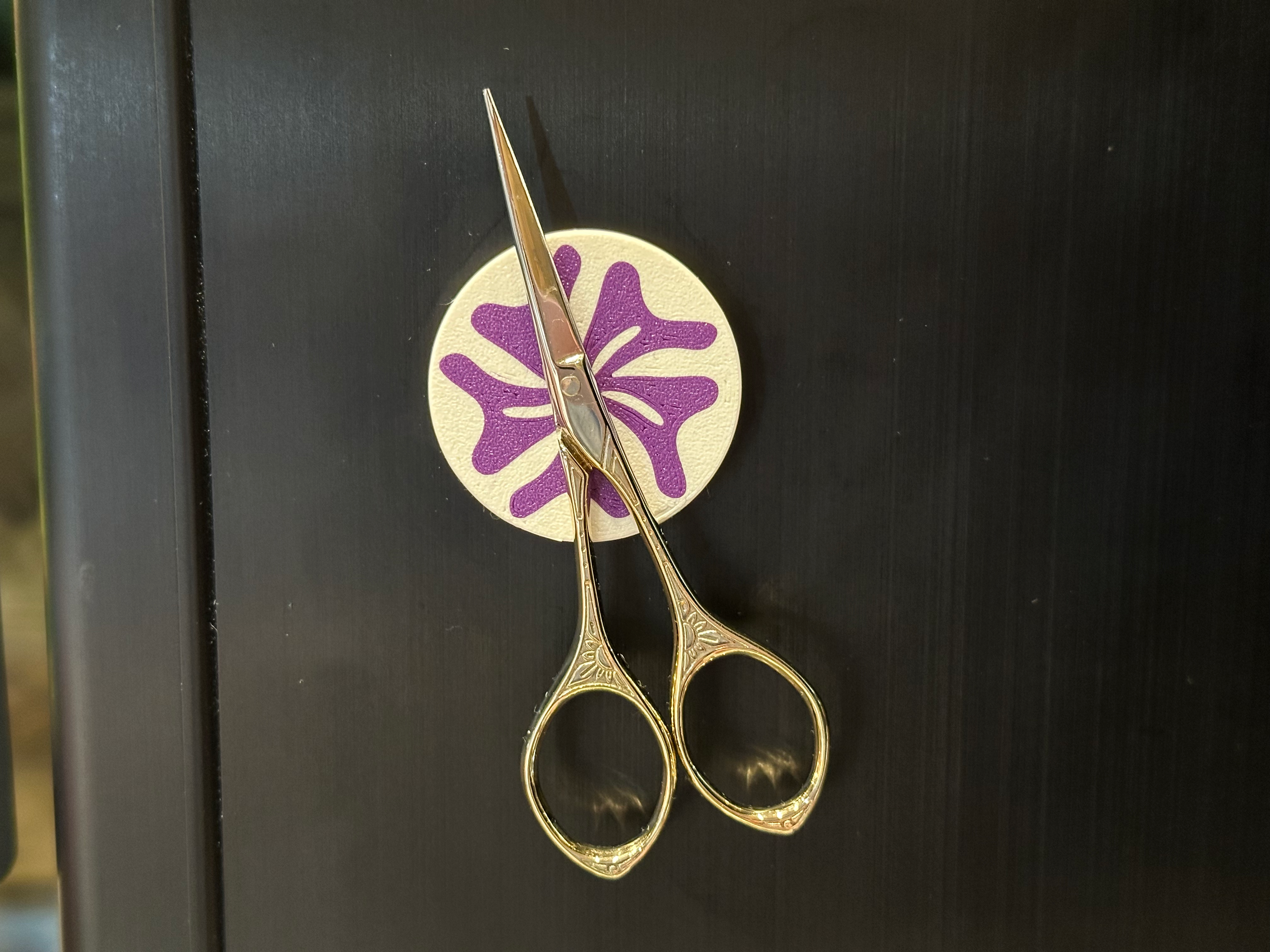 Magnetic Scissors Minder